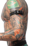 Side-facing close capture of a model in a COMBAT ARMBELT NARROW - Army Green with matte black buckle.