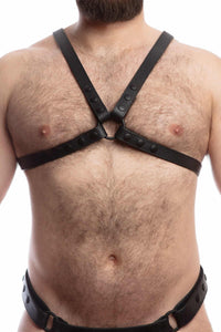Front view of thick model wearing a 1" wide ARMY OF MEN CLASSIC X HARNESS NARROW - Black with matte black hardware.