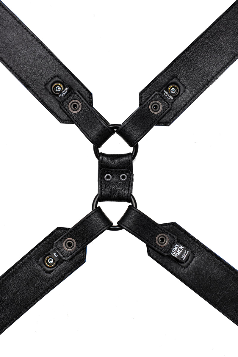 Black leather commander harness with matt black hardware
