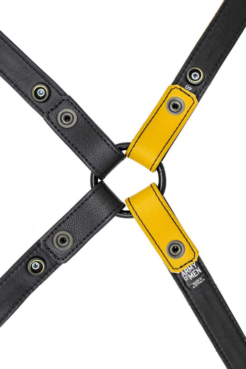 Yellow leather shoulder buckle harness lining back